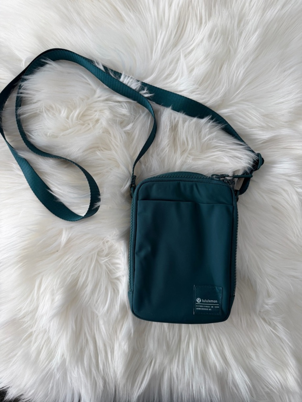 lululemon athletica Deep Teal Crossbody Pouch